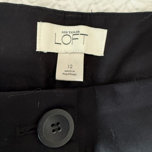 Ann Taylor Loft Women's Chino Shorts- 2 Pairs - Tan and Black - Size 12 - Picture 7 of 10